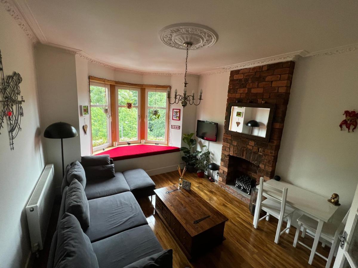 1 Bedroom Flat In Tolcross, Glasgow Top Floor. Eksteriør bilde